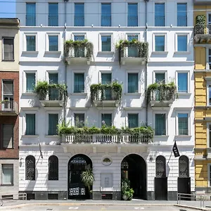 Senato 4*, Milan Italy